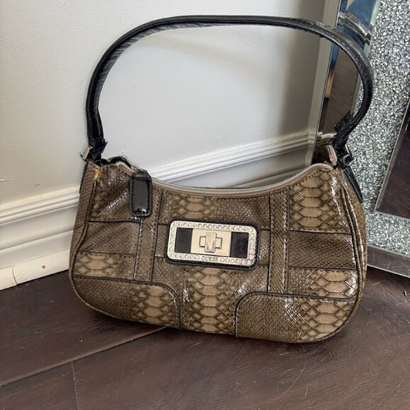 GUESS Snakeskin Embossed Shoulder Bag Y2K Rhinestone Logo Plate - Picture 6 of 7